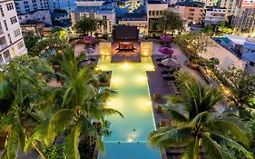 โรงแรมเซ็นจูรี่ พาร์ค กรุงเทพ (SHA Plus+)
